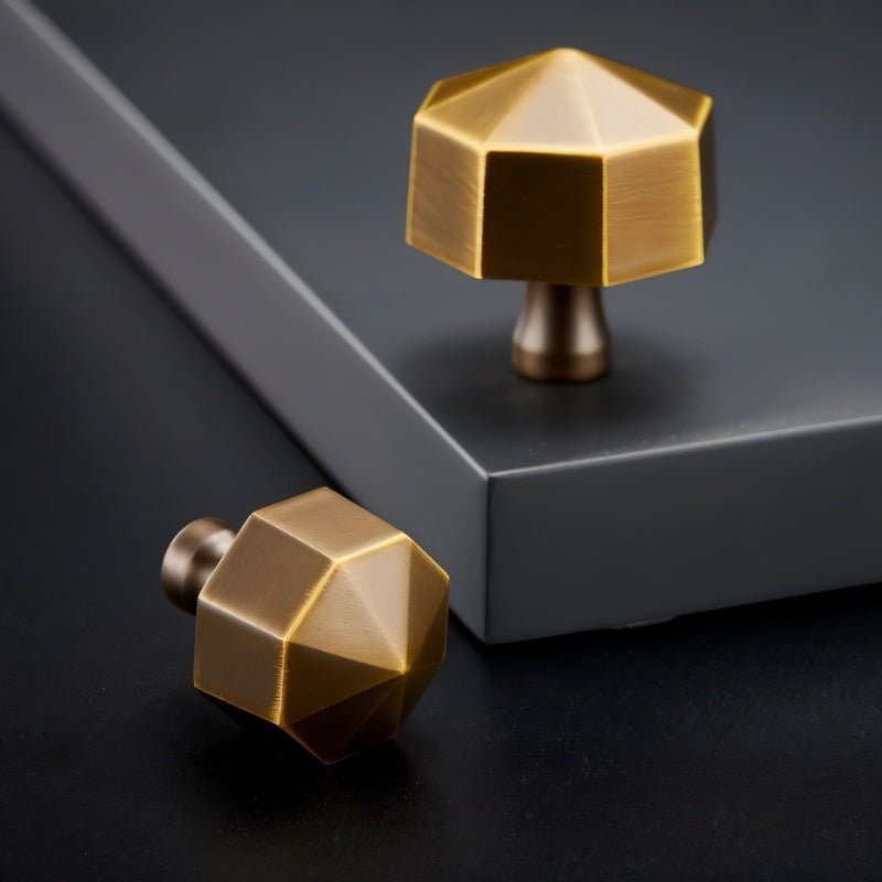 Helor Knob