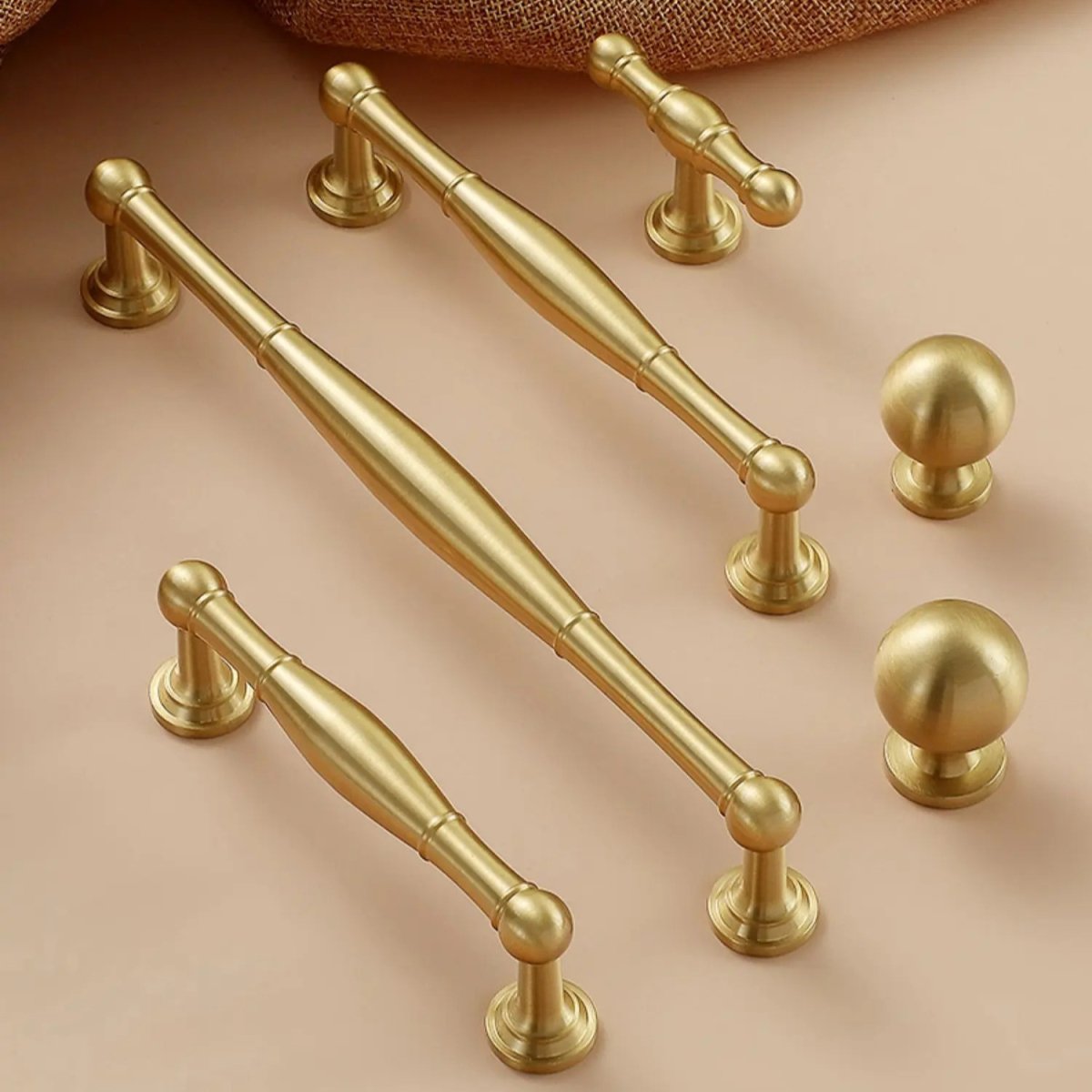 Ceyro Knob & Pull Bar