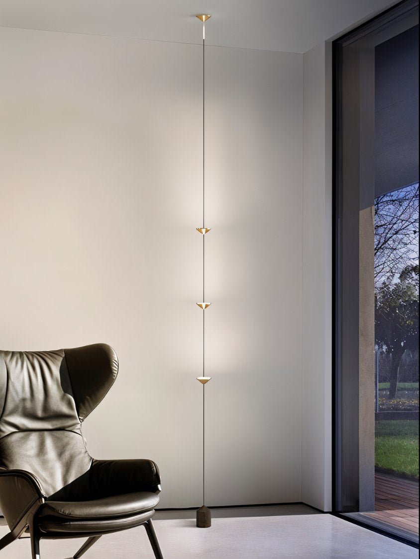 Vela Floor To Ceiling Lamp