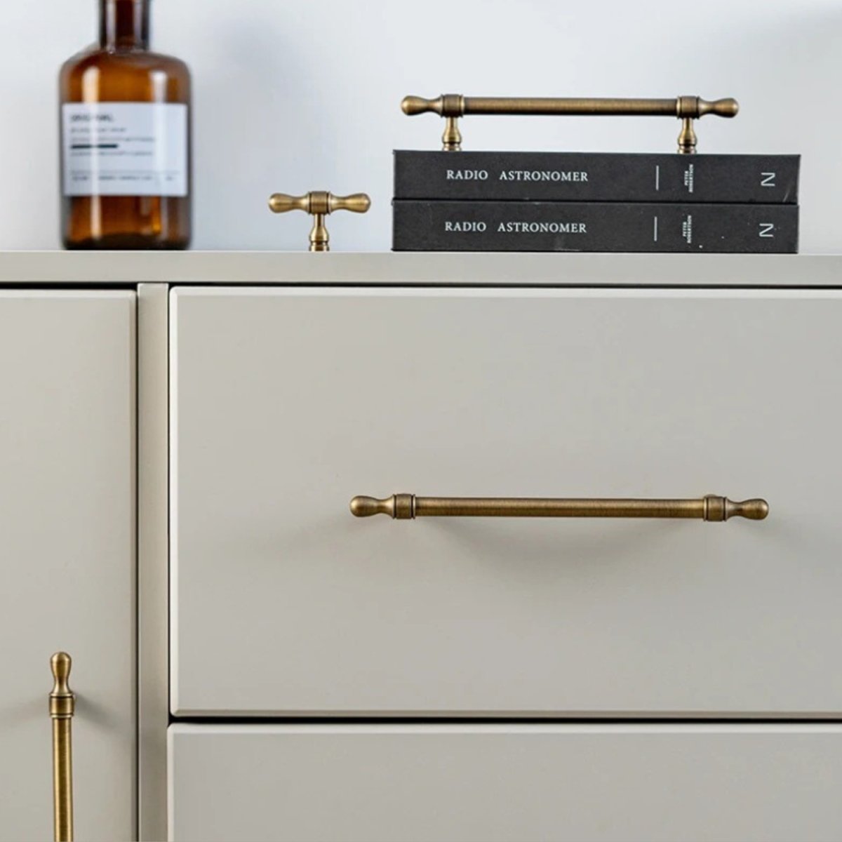 Marix Knob & Pull Bar