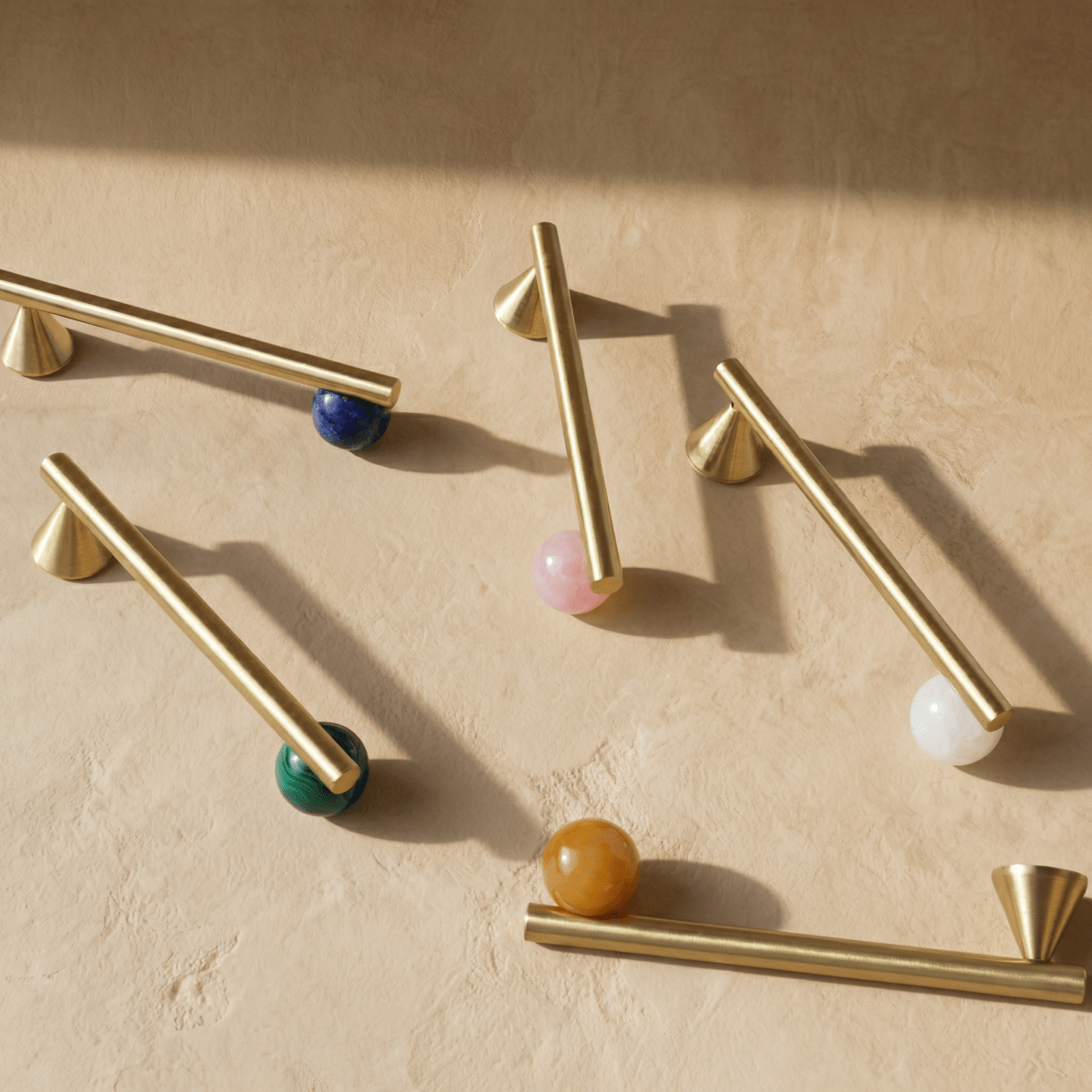 Zyra Crystal Knob & Pull Bar