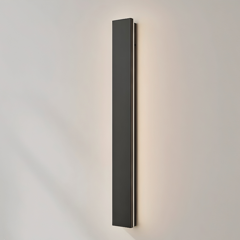 Linea Outdoor Wall Lamp