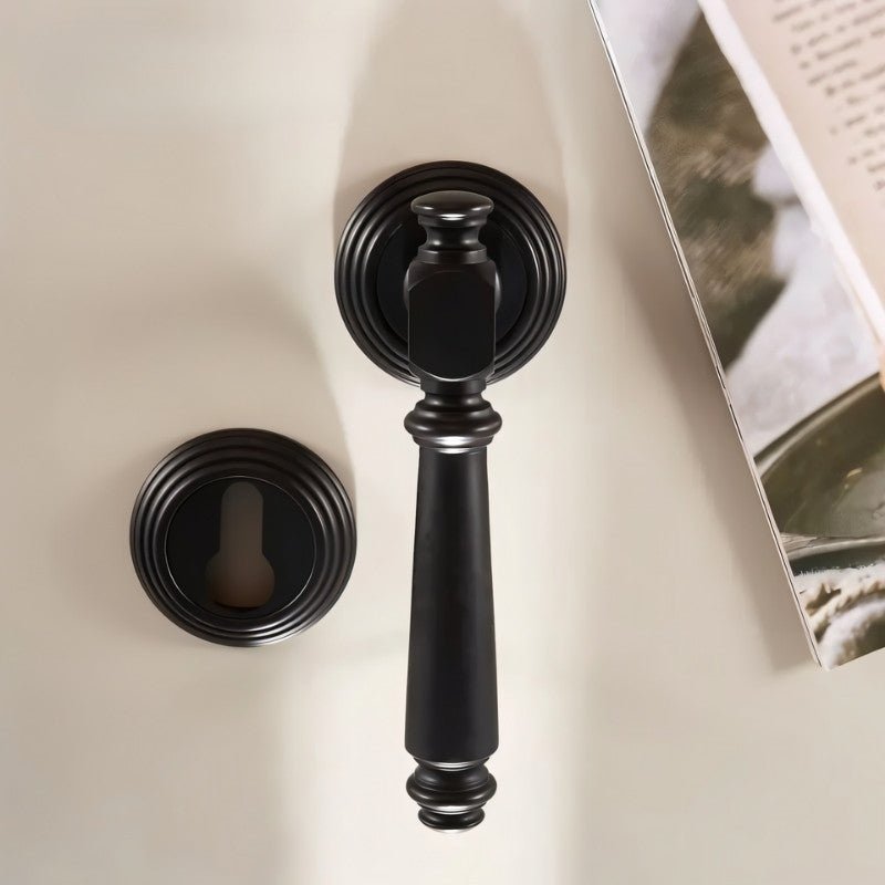 Kelvor Handle and Lock