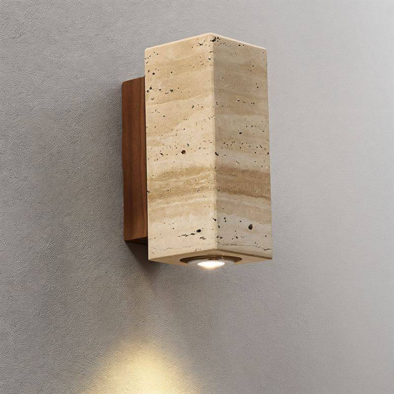 Briva Wall Lamp