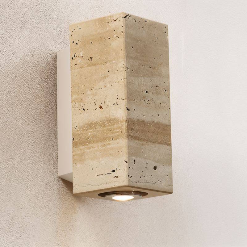 Briva Wall Lamp