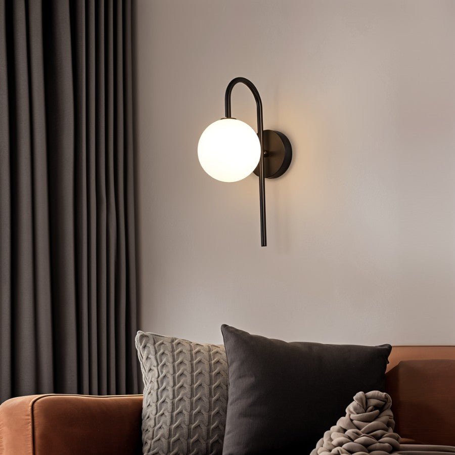 Vesta Wall Lamp