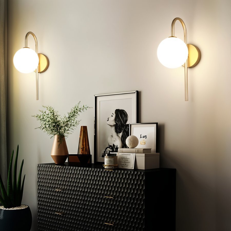 Vesta Wall Lamp