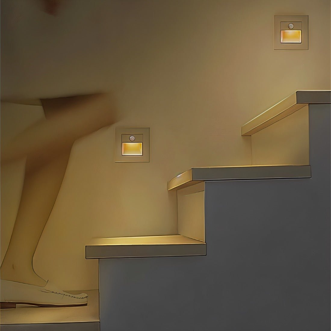 Eliza Stair Light