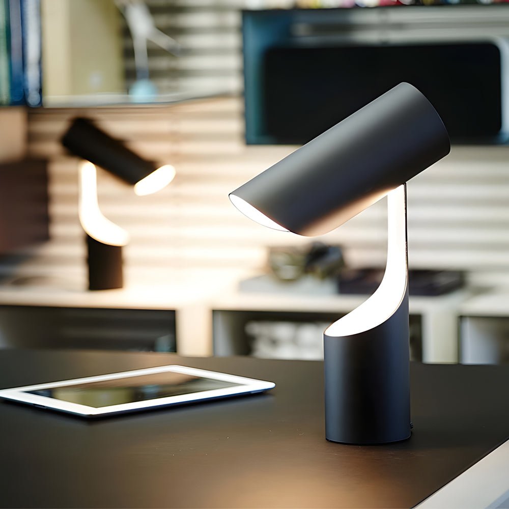 Mora Desk Lamp