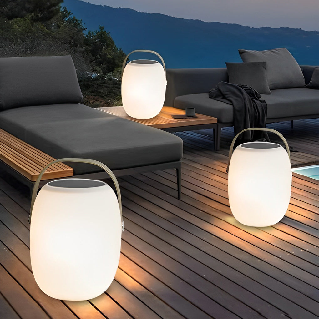 Kesto Outdoor Lantern