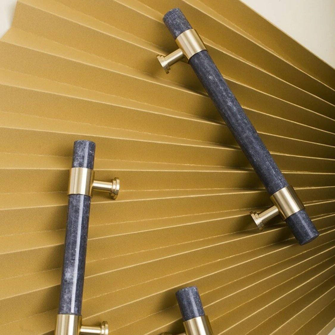 Sovik Knob & Pull Bar