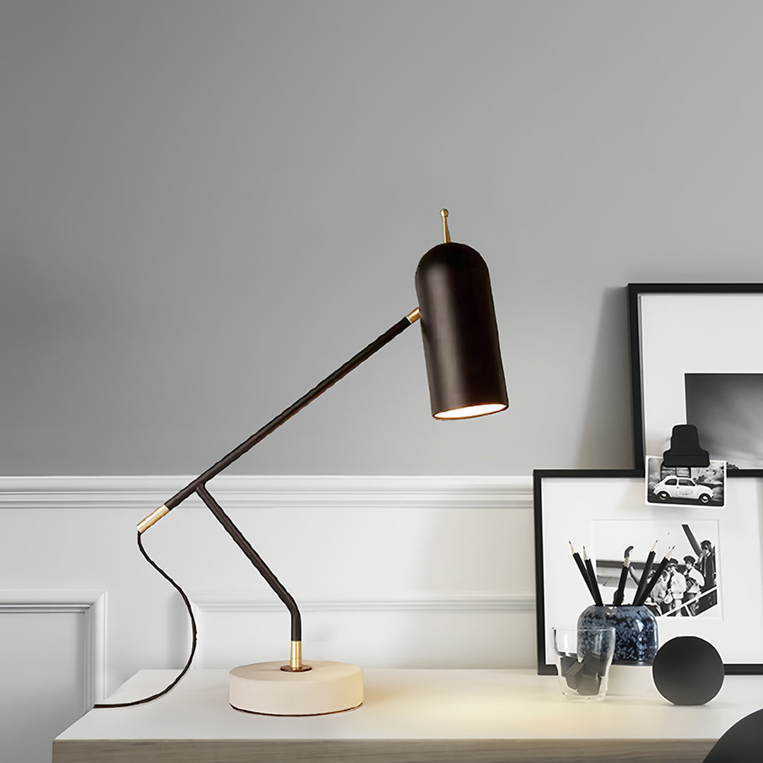 Vetra Desk Lamp