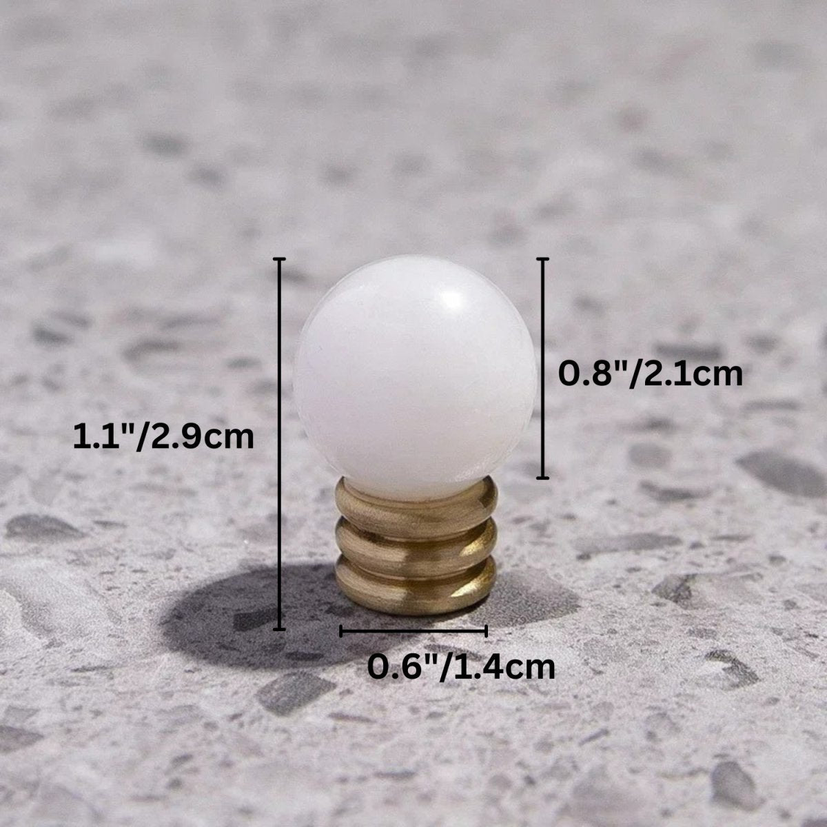Alia Crystal Knob