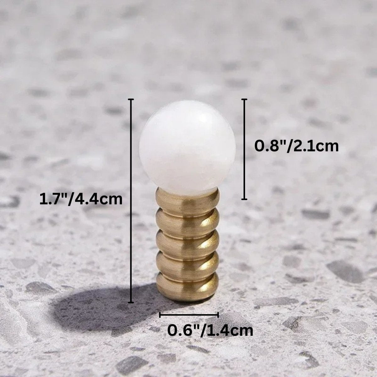 Alia Crystal Knob