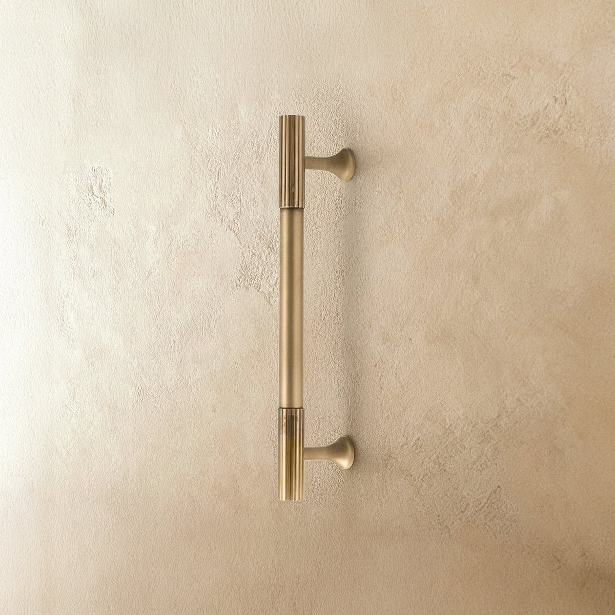 Brio Brass Knob & Pull Bar