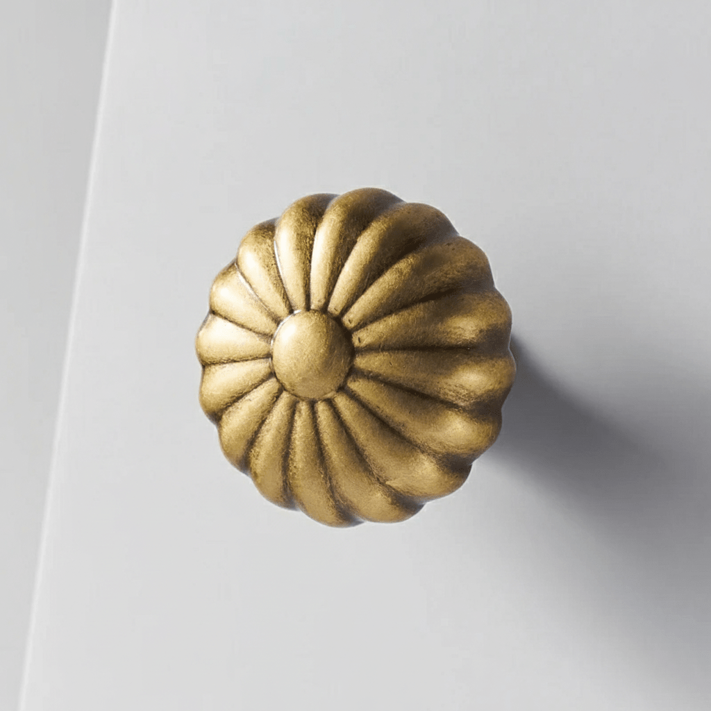 Averix Knob & Drawer Pull