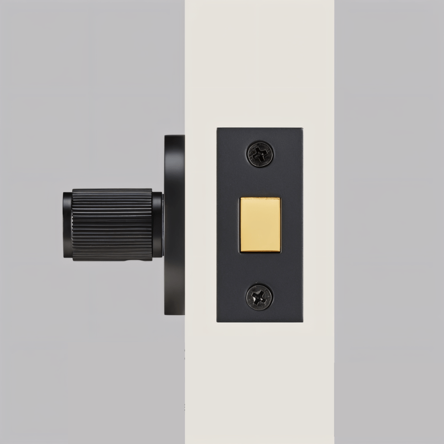 Averon Handle and Lock