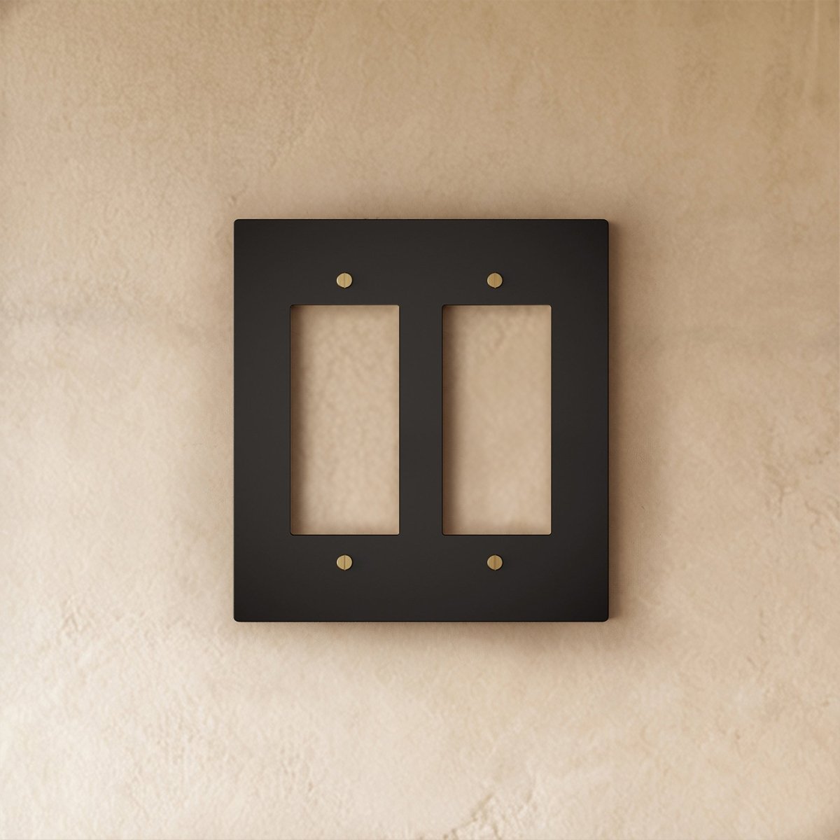 Noctra Brass Plate (Night Black with Brass)