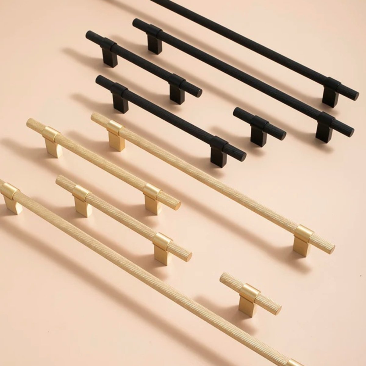 Kelis Knob & Pull Bar