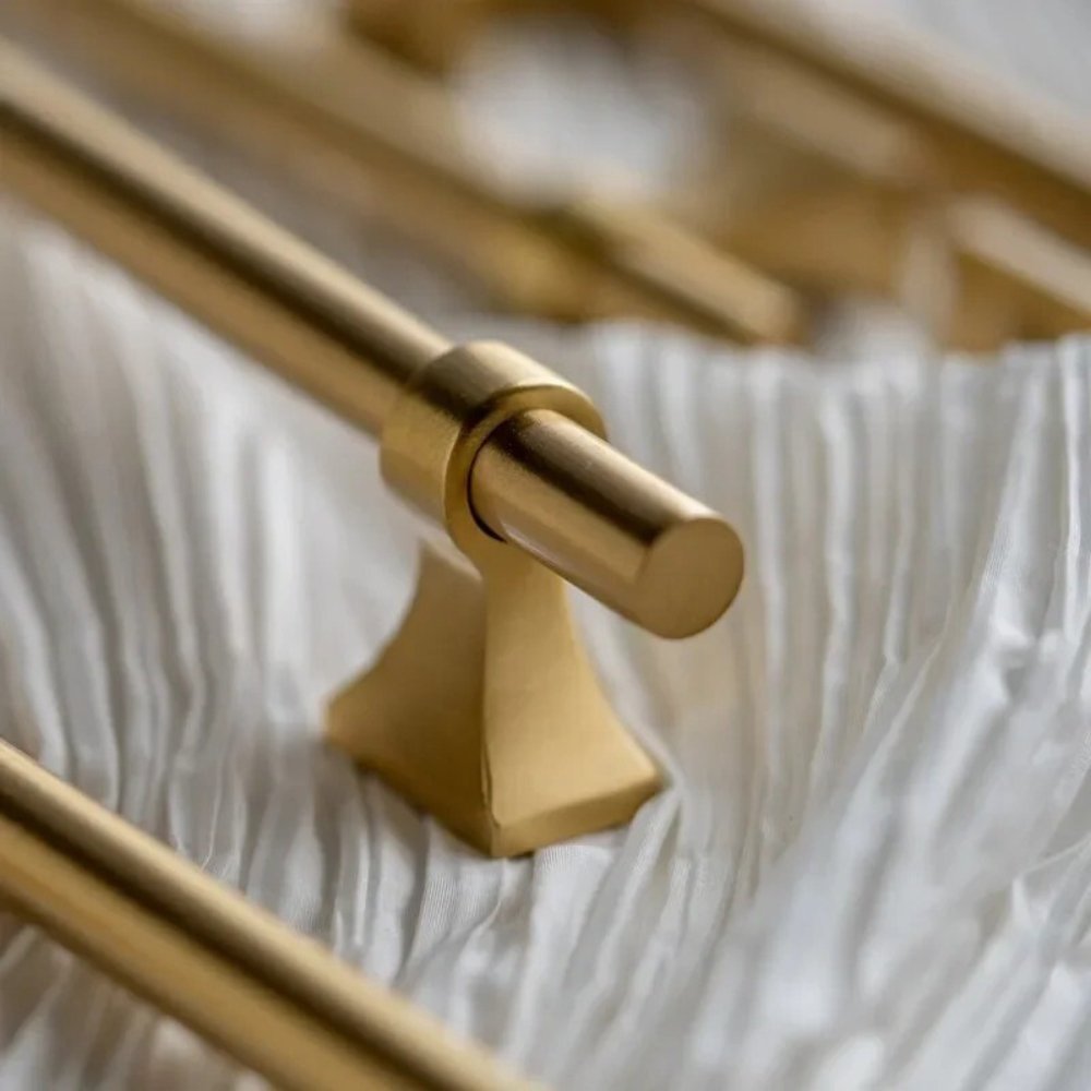 Arel Knob & Pull Bar