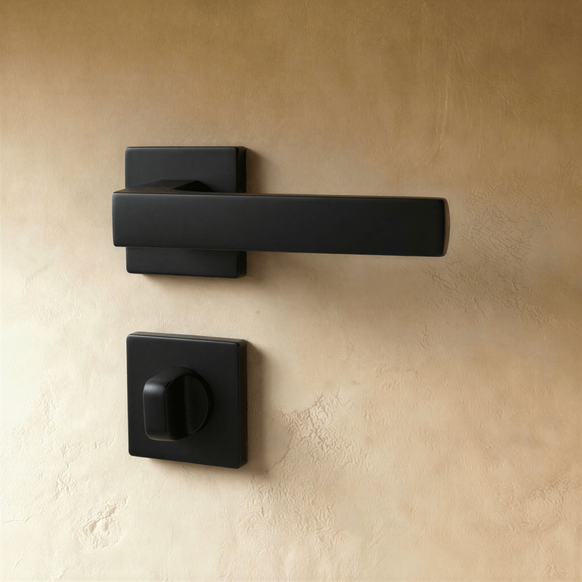 Voren Handle and Lock