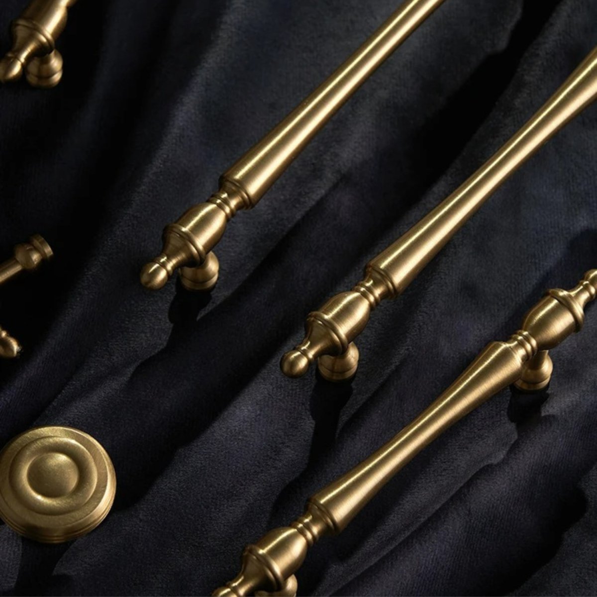 Ulrix Knob & Pull Bar